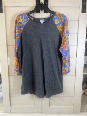 LuLaRoe Randy T Shirt Gray Floral Sz XL Raglan 3/4 Sleeve Women Paisley